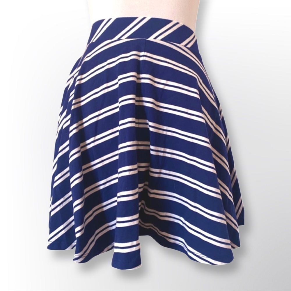 3 for $20 SO Summer Stripe Elastic Waisted Blue White Circle Skirt size Small - Picture 1 of 6